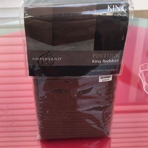 Pintuck king bed shirt new color chocolate